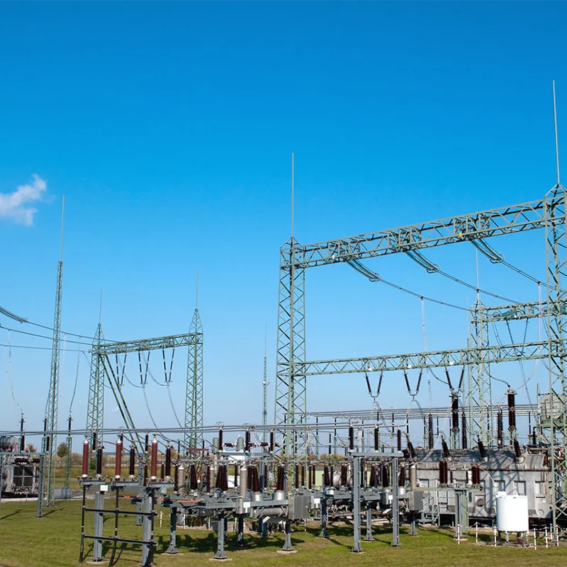 estruturas elétricas do apoio do equipamento do pórtico da subestação 220kV