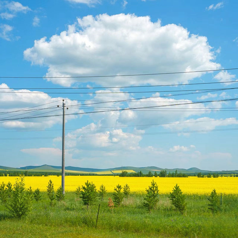 Poste de transmissão de energia em aço